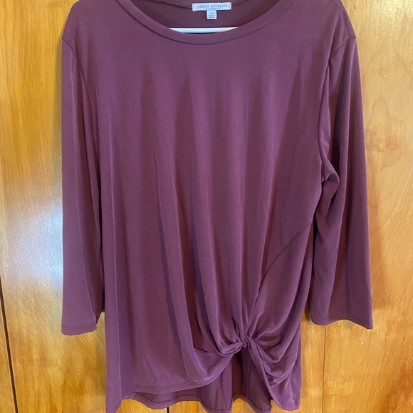 Top - Picture 2 of 3